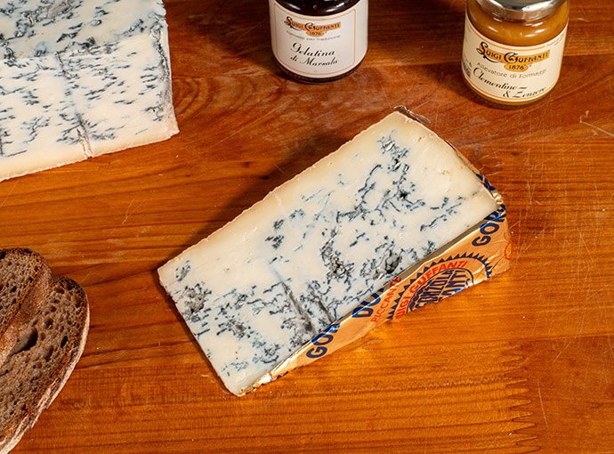 Gorgonzola DOP piccante - riserva 250 gg - 300 gr - immagine 2